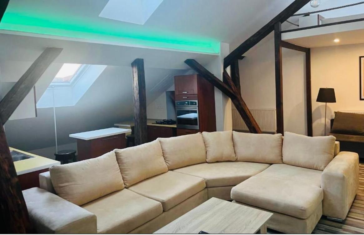 Jokai Apartman Komárno Exterior photo